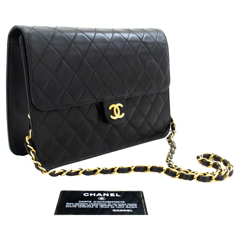 Gold Chain Purse - 1,749 For Sale on 1stDibs  bag chain gold, black and  gold chain bag, black leather bag with gold chain
