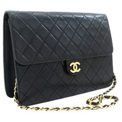 Vintage CHANEL Chain Shoulder Bag Black Clutch Flap Quilted Purse Lambskin