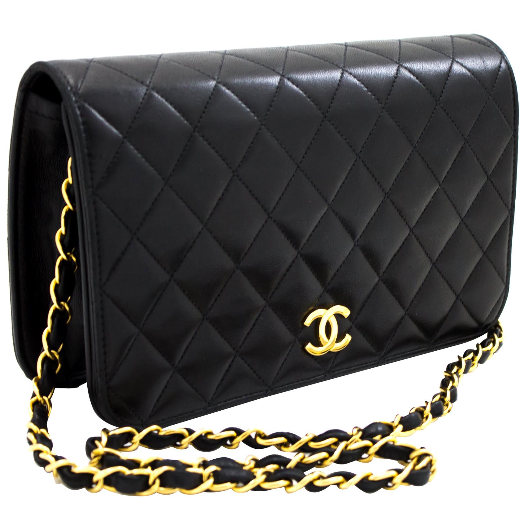 chanel black quilted purse