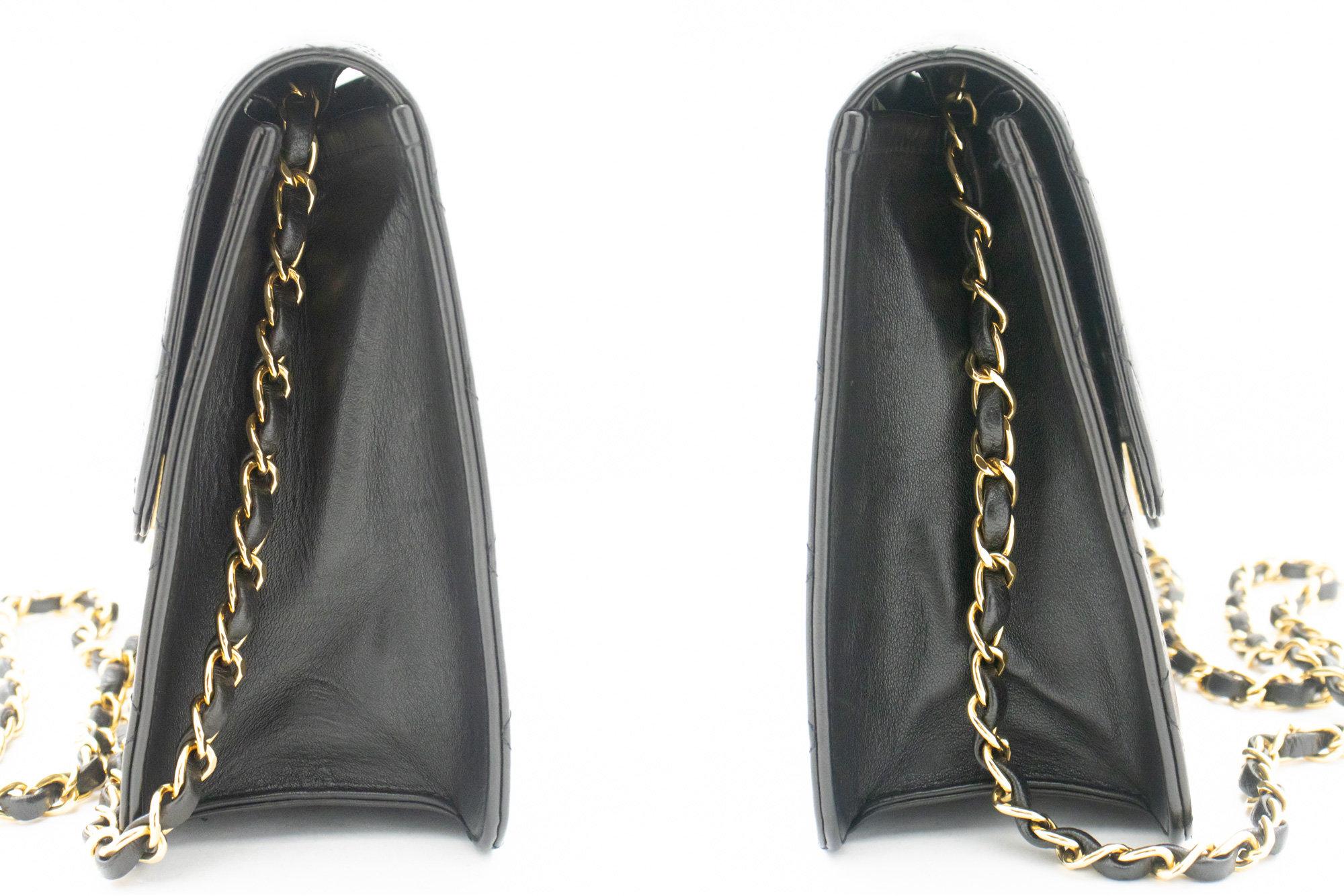 Women's CHANEL Chain Shoulder Bag Clutch Dark Navy Flap Quilted Lambskin