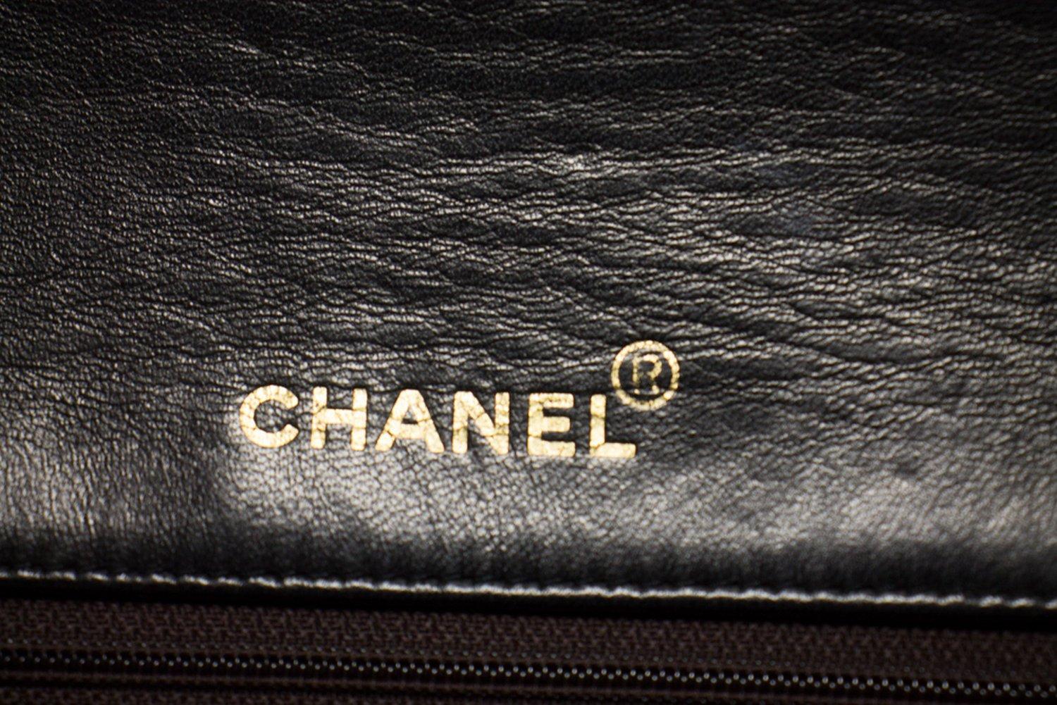 CHANEL Chain Shoulder Crossbody Bag Black Flap Quilted Lambskin 11