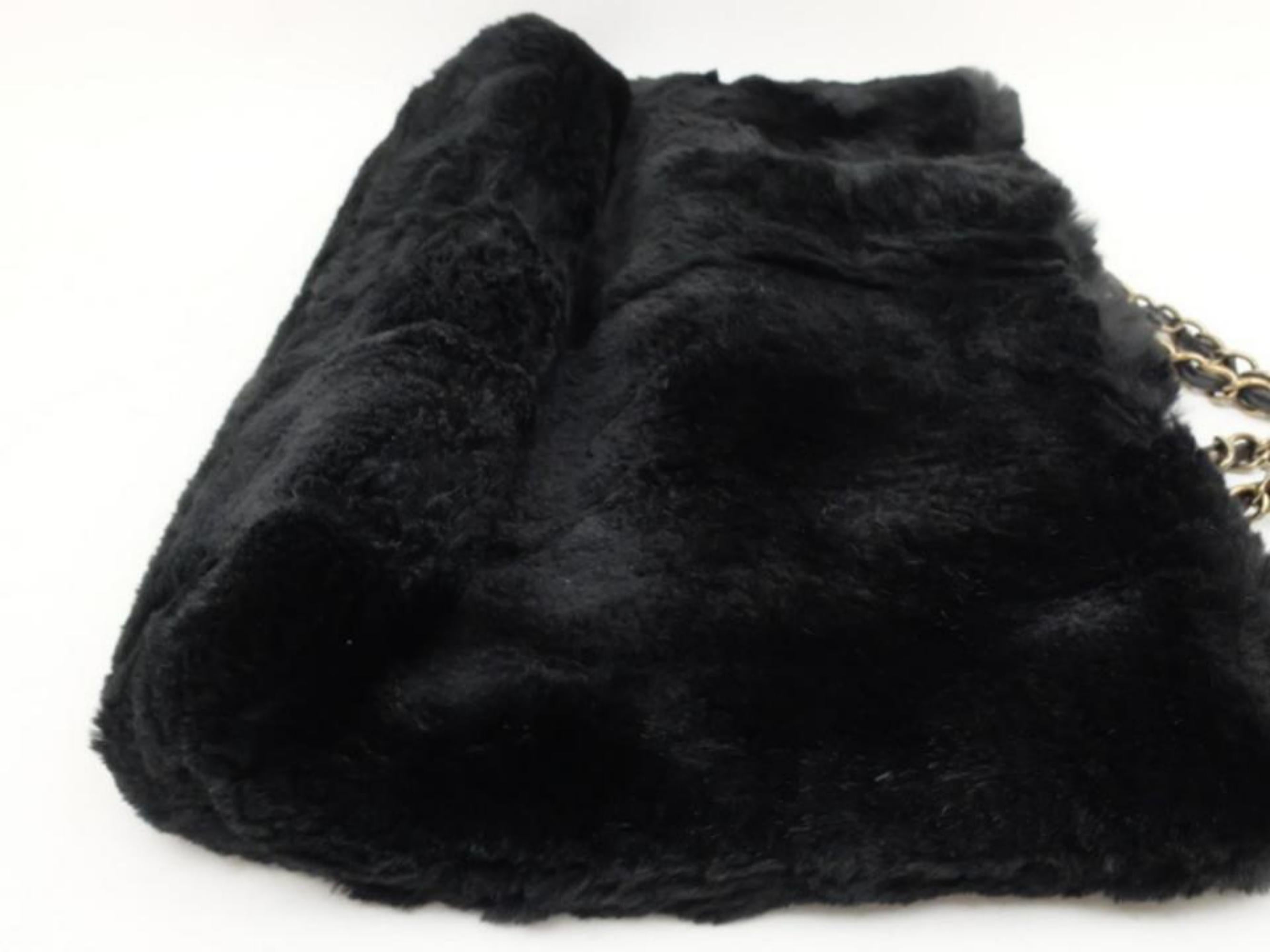 Chanel Chain Tote Shopper 230441 Black Rabbit Fur Shoulder Bag For Sale 5