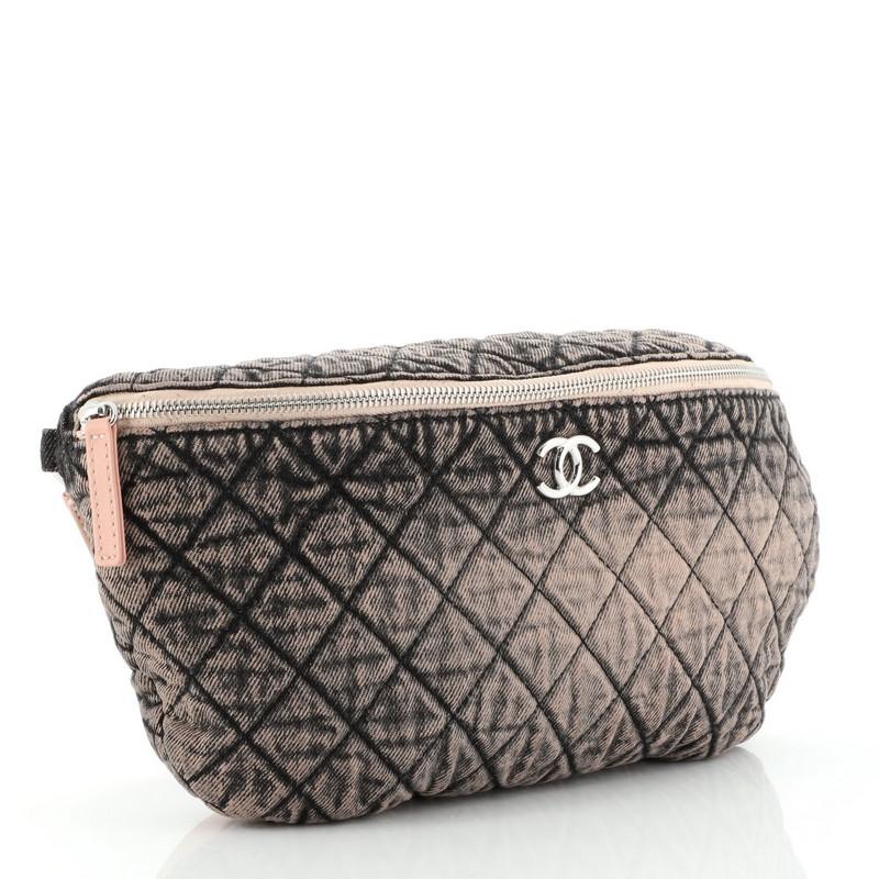 Grigio Marsupio a catena Chanel in denim trapuntato e consumato