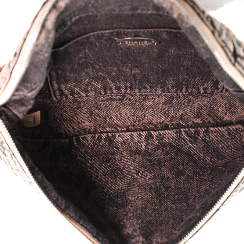Marsupio a catena Chanel in denim trapuntato e consumato 1