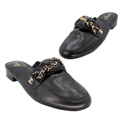 Chanel Chainlink Slip on Charm 40 Slide Mules With Gold CC CC-0803N-0011