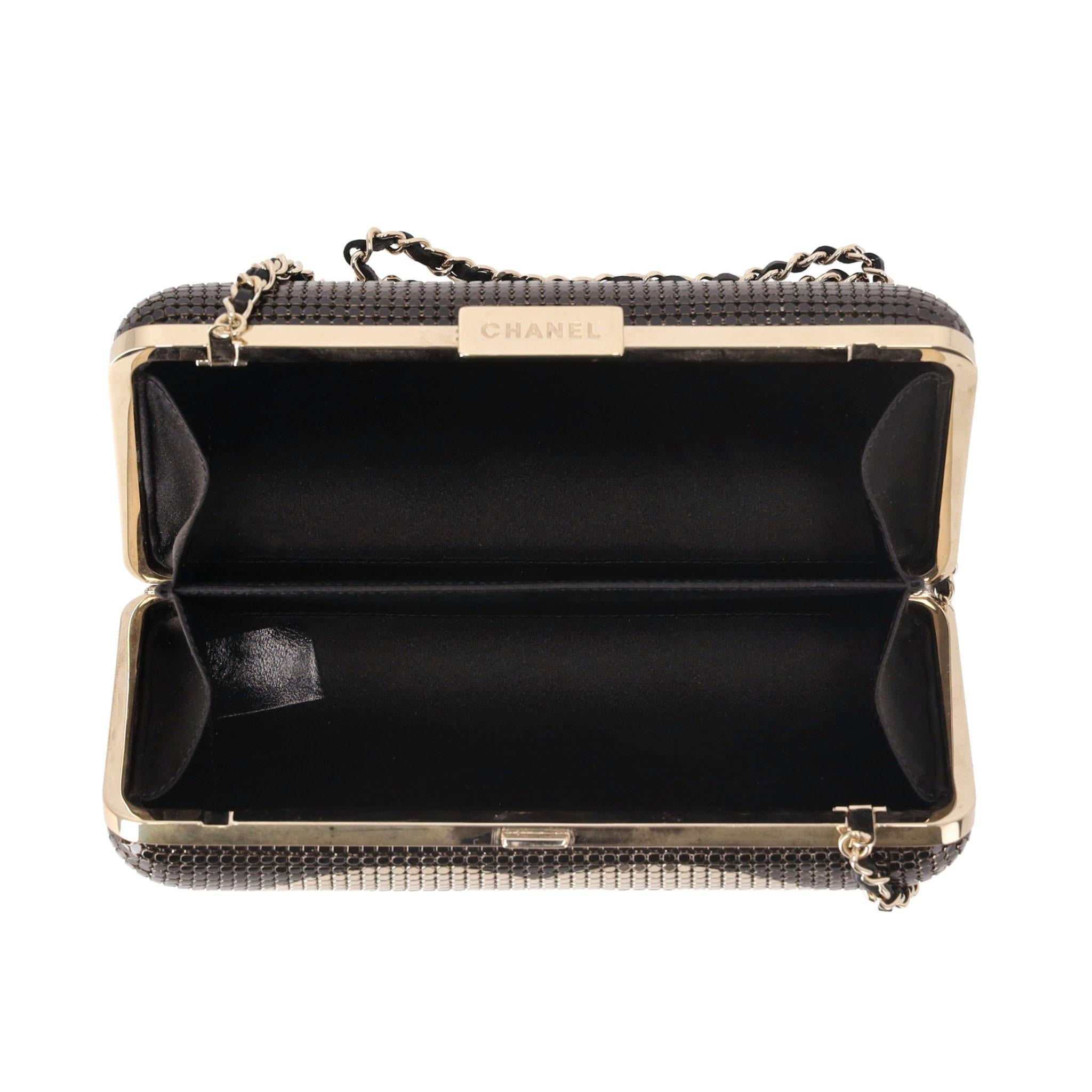 Chanel Chainmail 'CC' Logo  Hologram Minaudiere Bag For Sale 2