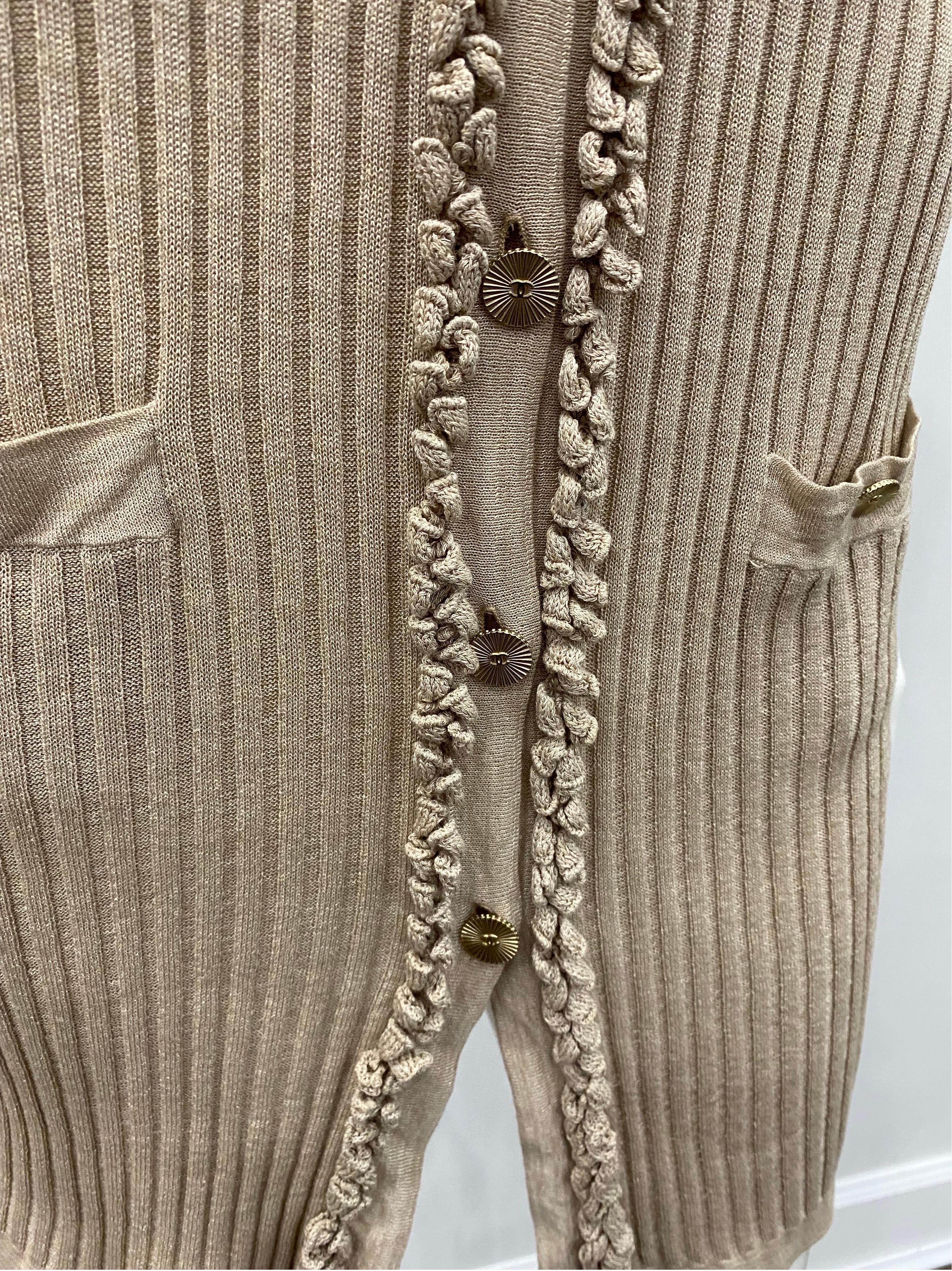 Chanel - Vestito/Cappotto con maniche a 3/4 in maglia di cotone color champagne - Sz 38 in vendita 3