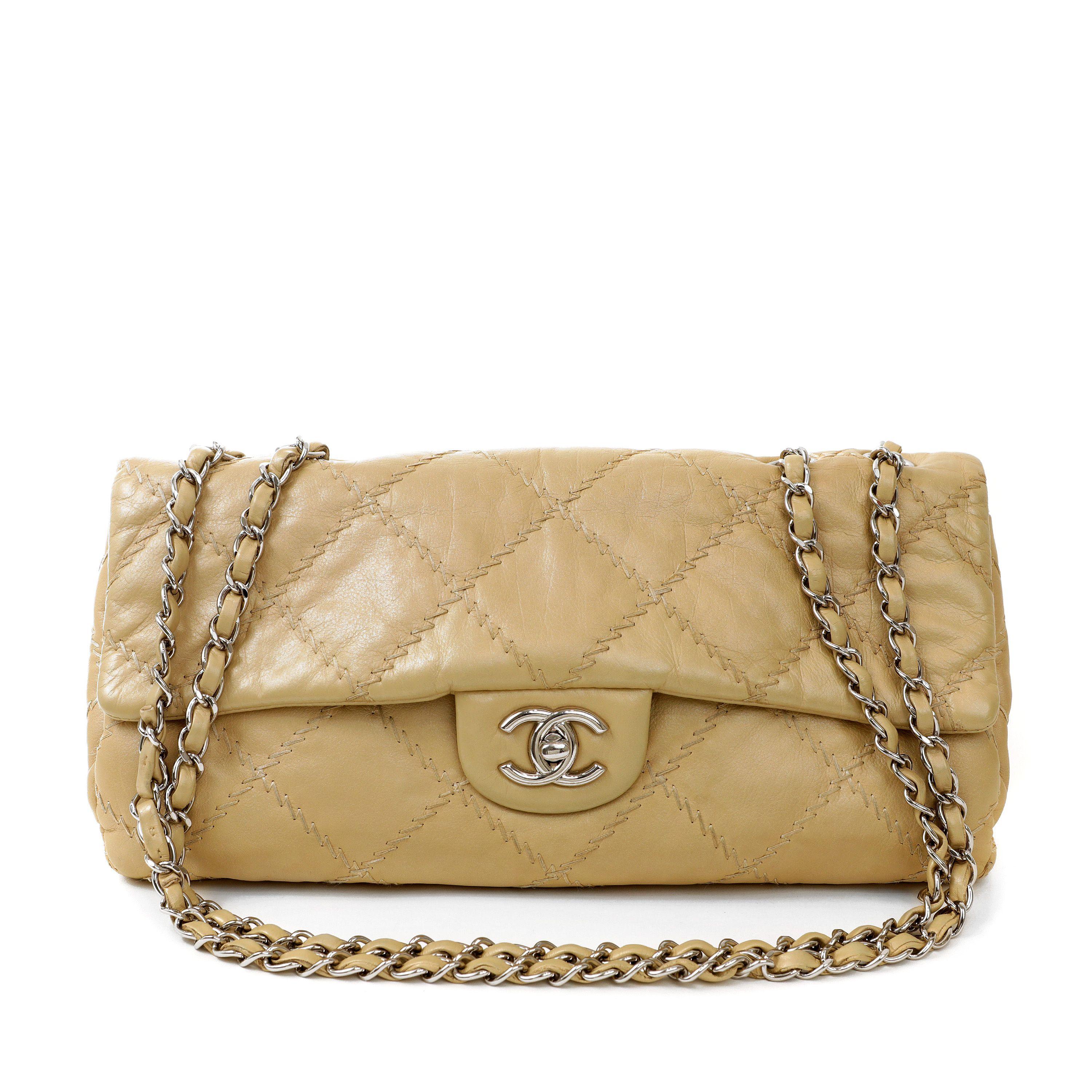 Chanel Champagne Gold East West Ultra Stitch Flap Bag  In Good Condition For Sale In Palm Beach, FL