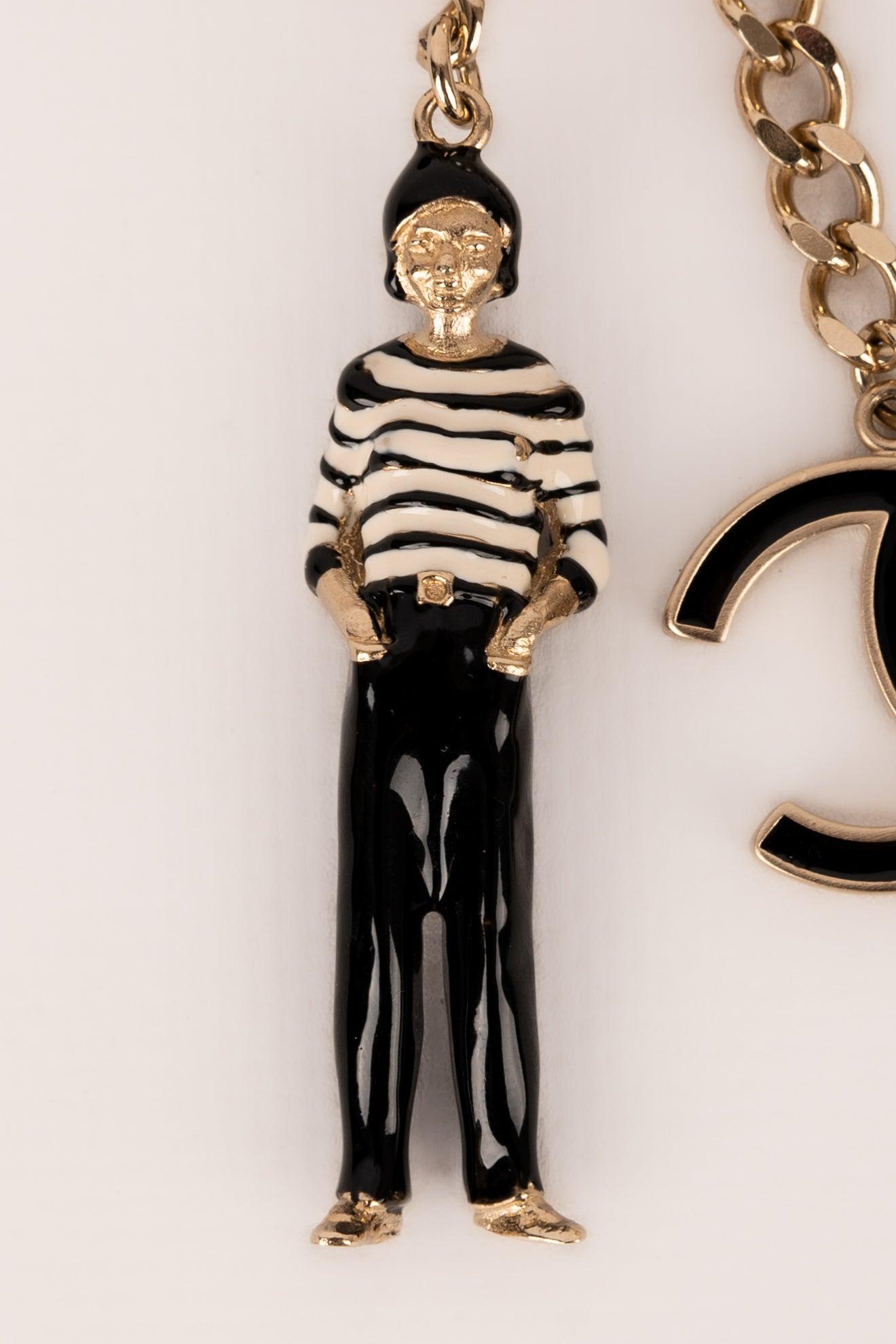 Chanel Champagne Metal Bag Jewelry / Keyring with Enamel, 2010s In Excellent Condition In SAINT-OUEN-SUR-SEINE, FR