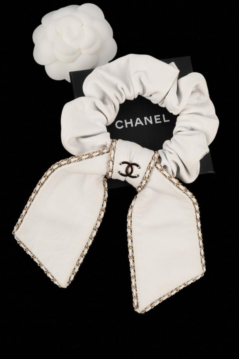 Chanel Champagne Metal Hair Jewelry For Sale 3