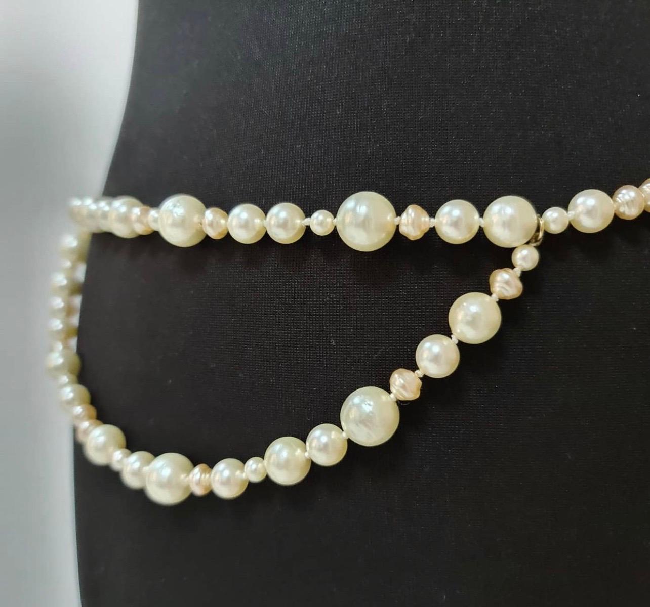 Chanel Chanel 10a Faux Pearl Cc Logo Belt Necklace In Good Condition In Krakow, PL