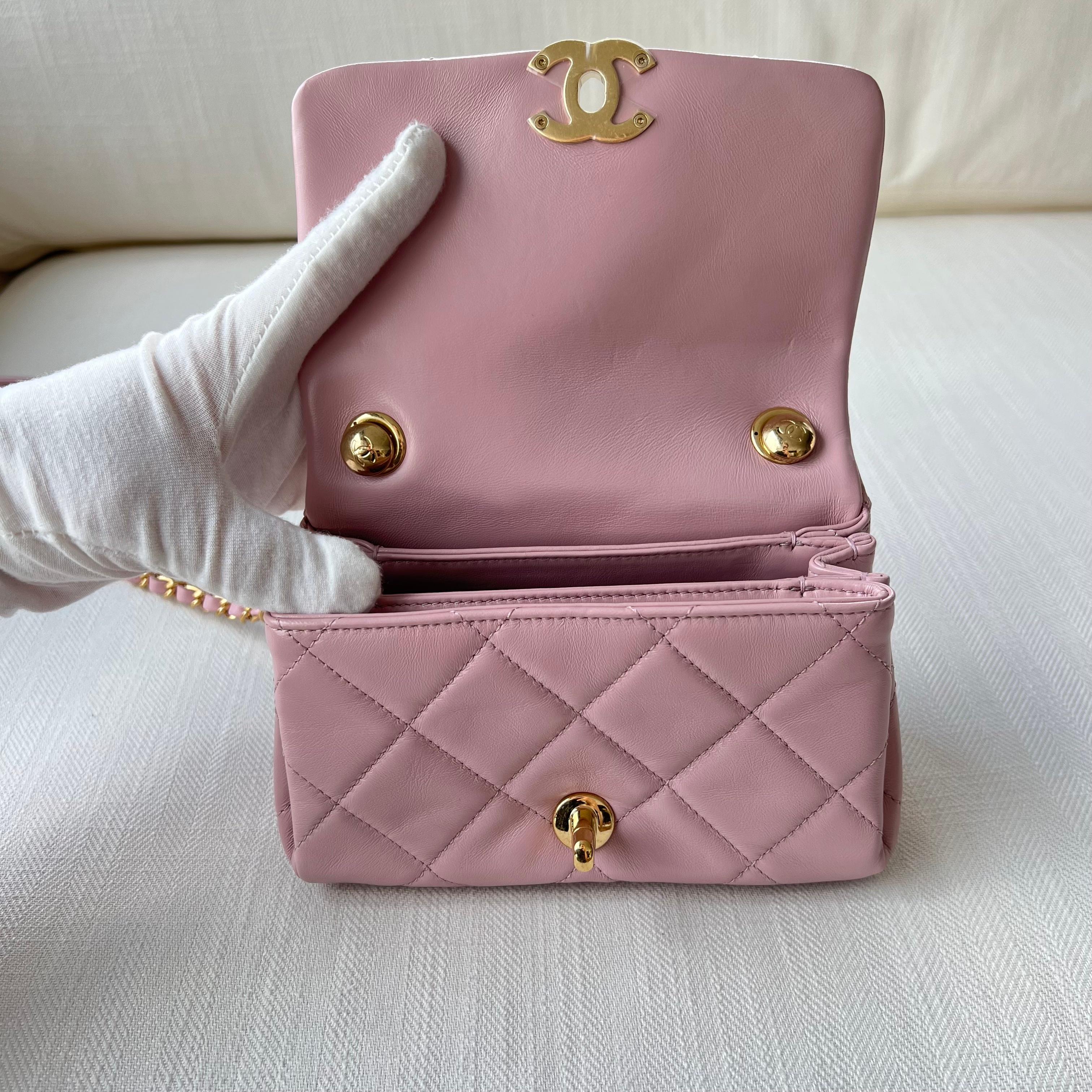 Chanel Chanel 22A Mini Flap Bag In Pink With Gold Hardware 2022 2