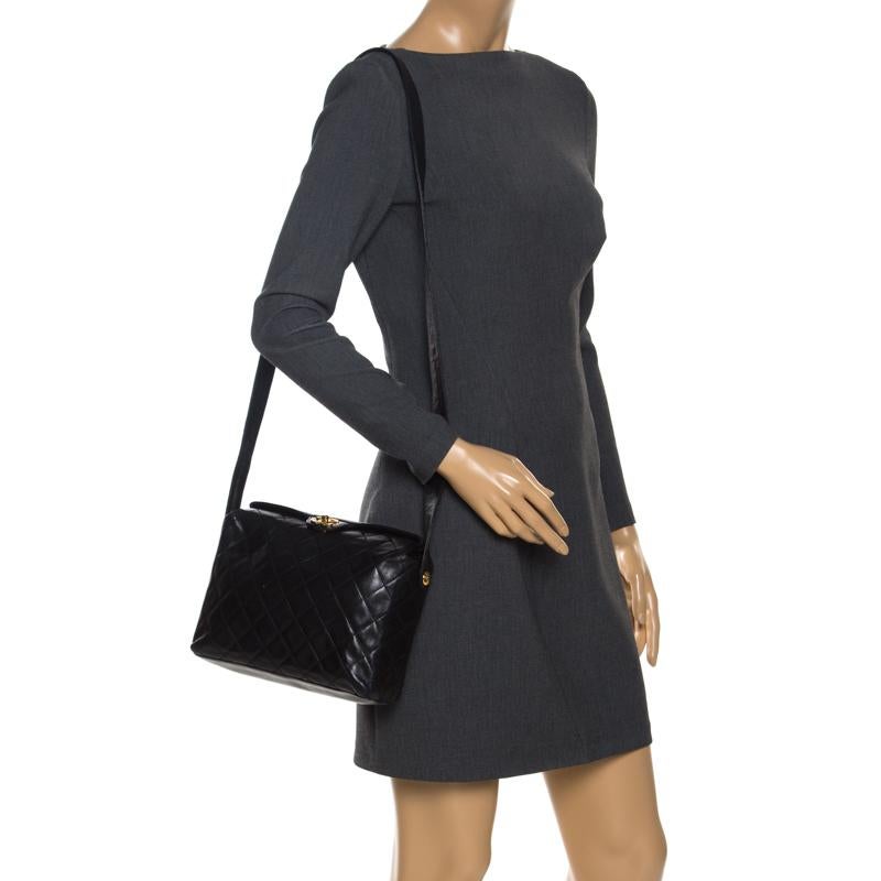Chanel Black Quilted Leather Vintage Shoulder Bag In Good Condition In Dubai, Al Qouz 2