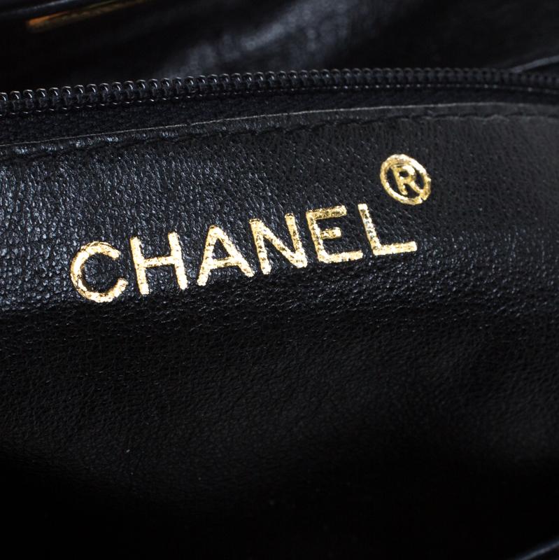 Chanel Black Quilted Leather Vintage Shoulder Bag 2