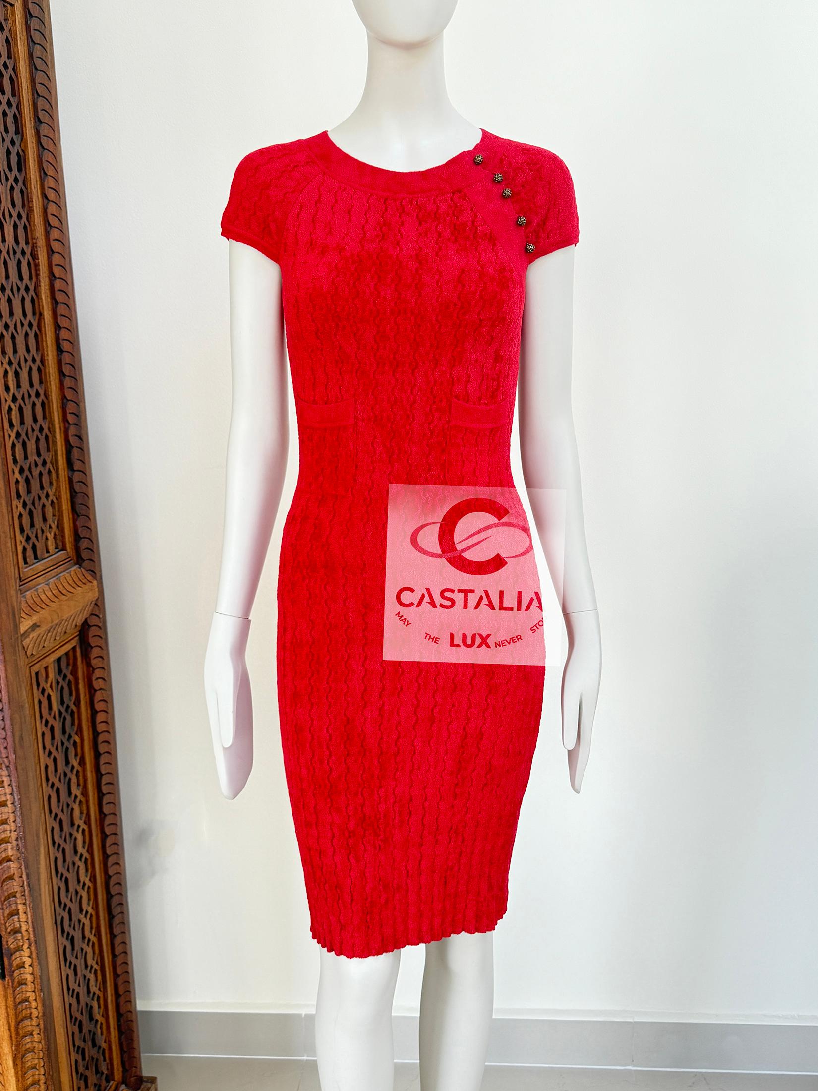 Chanel Paris / Shanghai Vibrant Red Bodycon Dress 36 FR For Sale 11