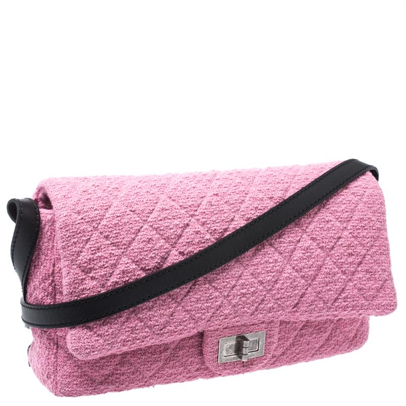 Chanel Pink/Black Quilted Tweed and Leather 2.55 Reissue Flap Bag In Good Condition In Dubai, Al Qouz 2