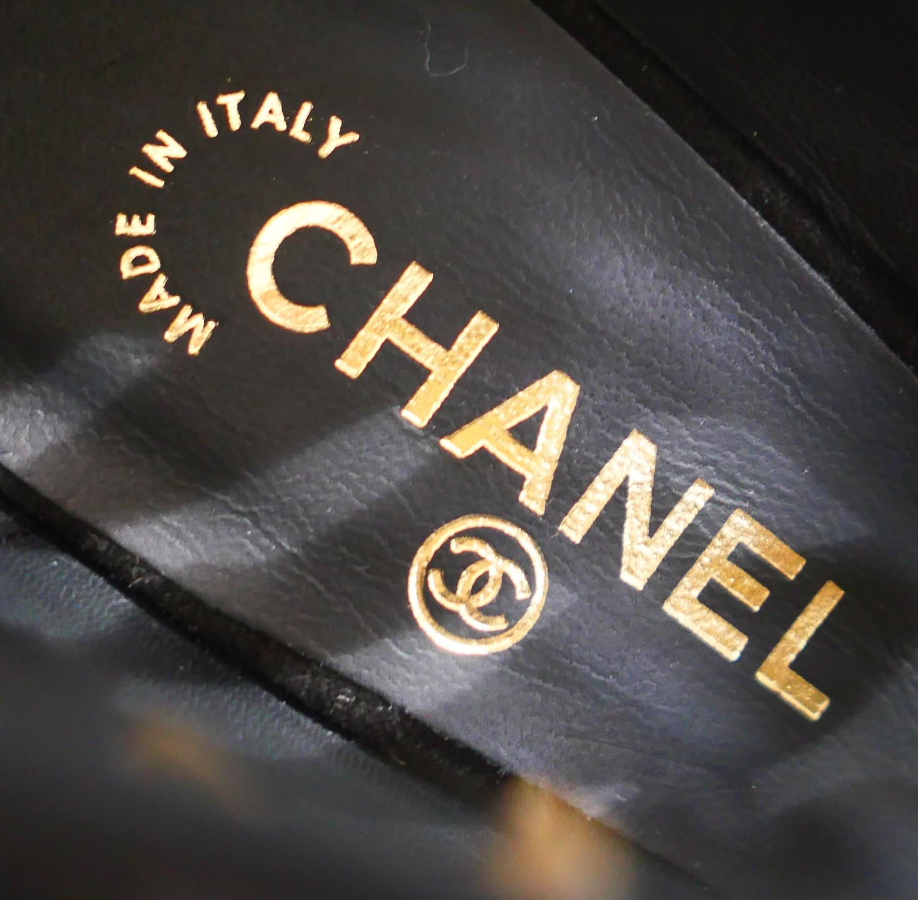 Chanel, Chanel Resort 2010 - Chaussures à semelles compensées torsadées noir et or en vente 4