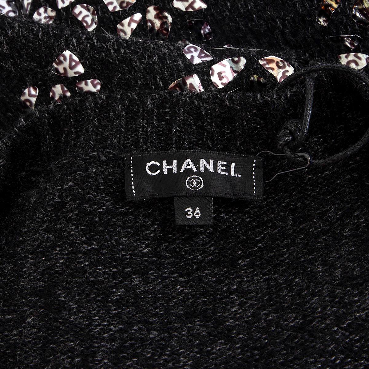 CHANEL charcoal grey cashmere 2017 MIRRORED Sweater 36 XS For Sale 3