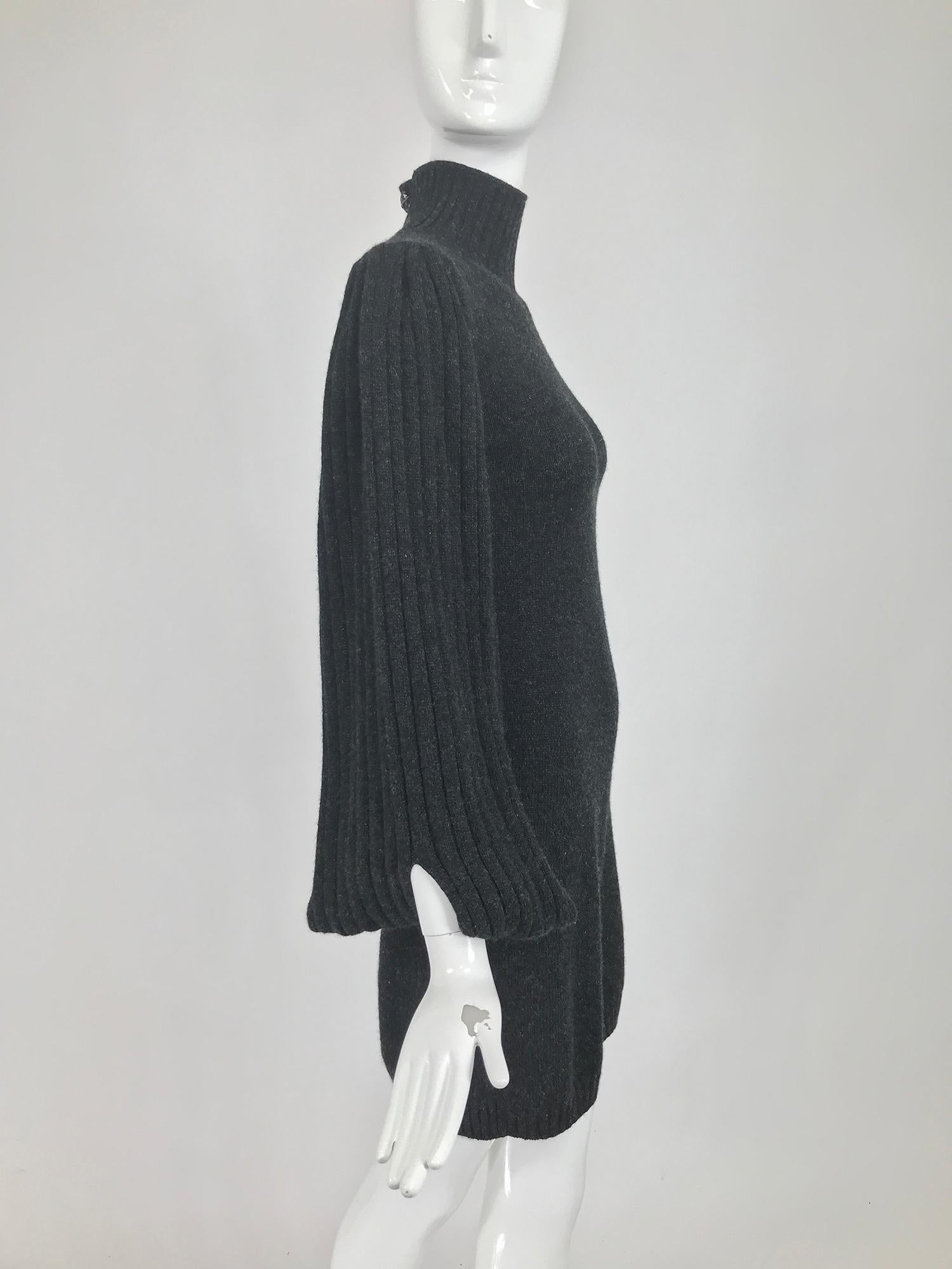 Chanel Charcoal Grey Cashmere Cage Sleeve Dress 2007a In Good Condition In West Palm Beach, FL