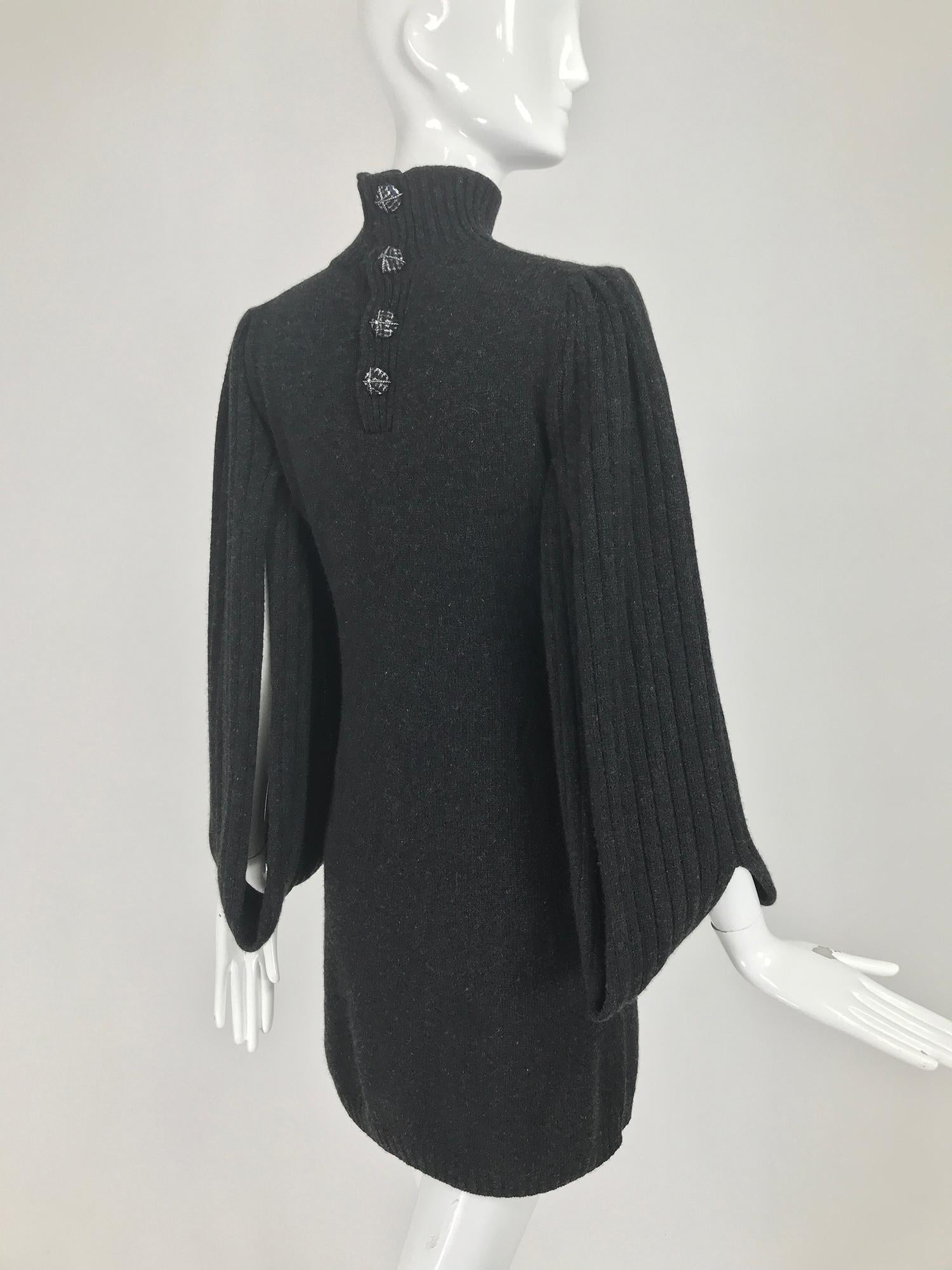 Women's Chanel Charcoal Grey Cashmere Cage Sleeve Dress 2007a