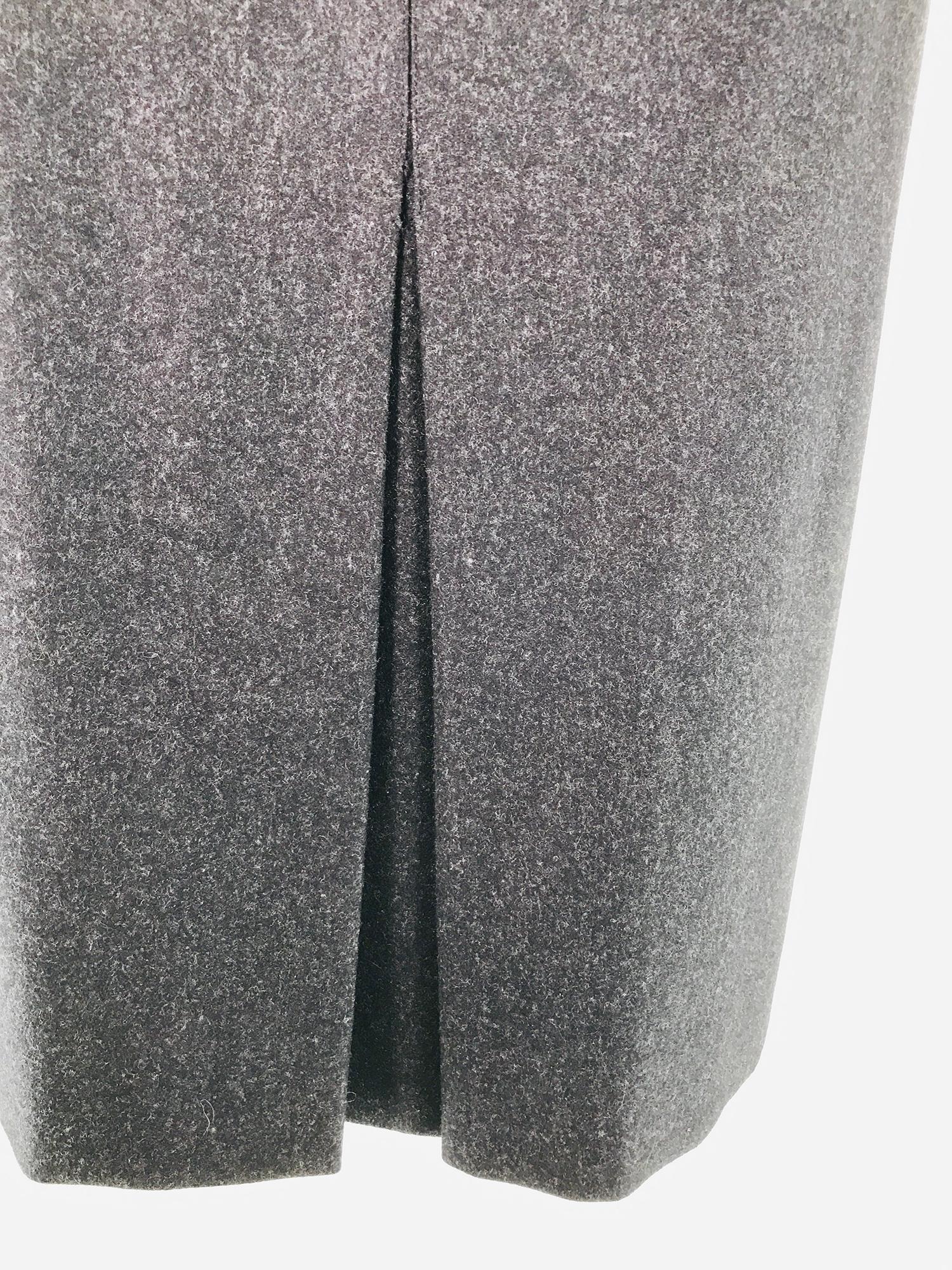 Chanel Jupe crayon vintage en laine anthracite plissée sur le devant avec poche avant en vente 4