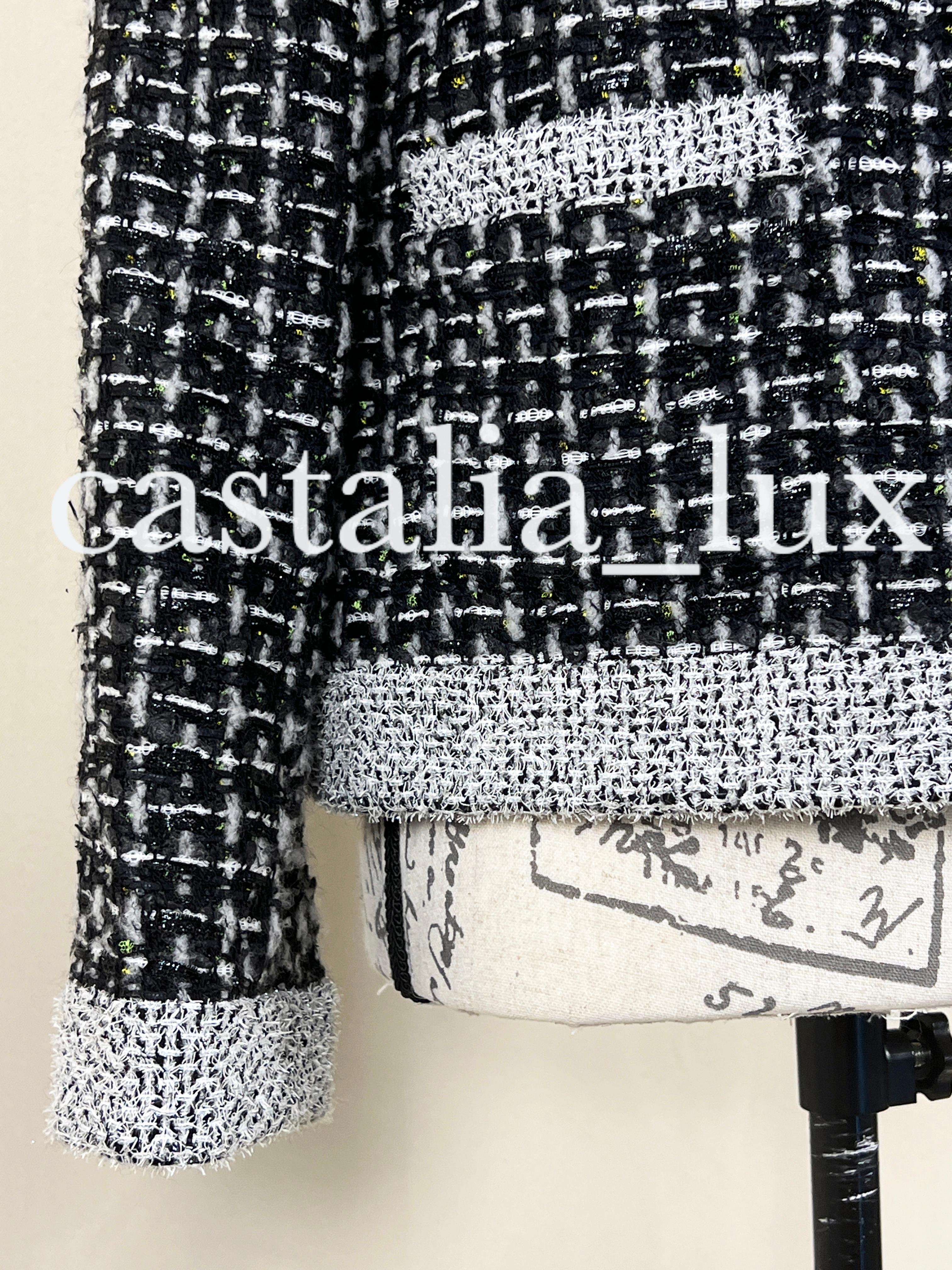 Chanel Charlotte Groeneveld New Black Lesage Tweed Jacket For Sale 3