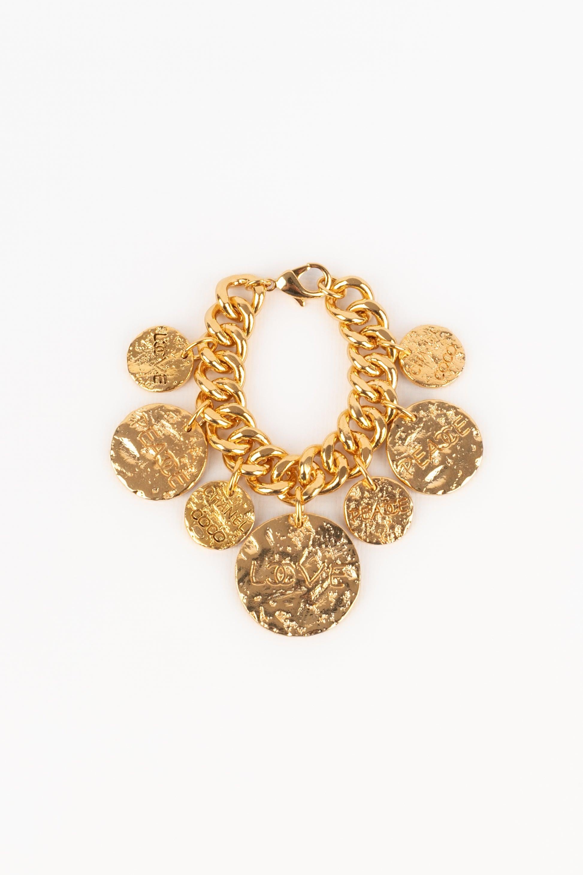 Bracciale charme Chanel, 2007 In condizioni ottime in vendita a SAINT-OUEN-SUR-SEINE, FR