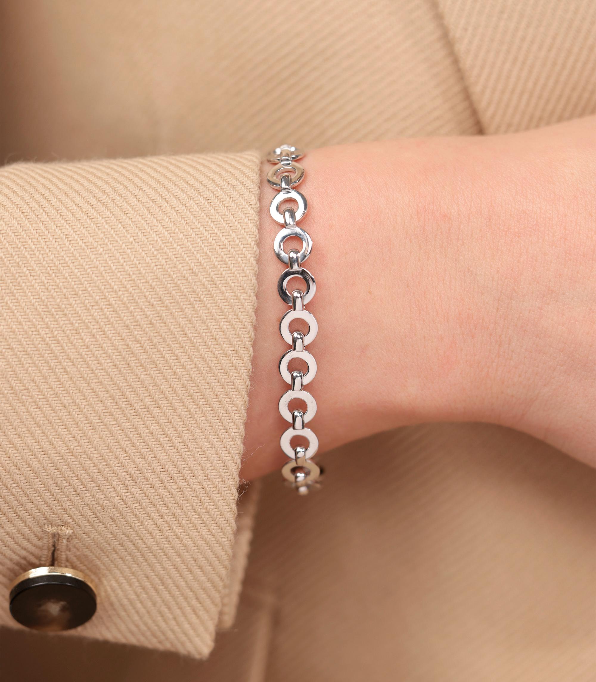 Chanel 18ct White Gold Charm Bracelet

Brand Chanel
Model Charm bracelet
Product Type Bracelet
Serial Number 1*****
Material(s) 18ct White Gold
Bracelet Length 19cm
Bracelet Width 7.3mm
Total Weight 21g
Condition Rating Excellent
Condition Notes An