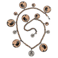 Collier à breloques Chanel 2003