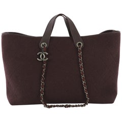 Chanel Charm Shopper Tote gesteppte Wolle groß