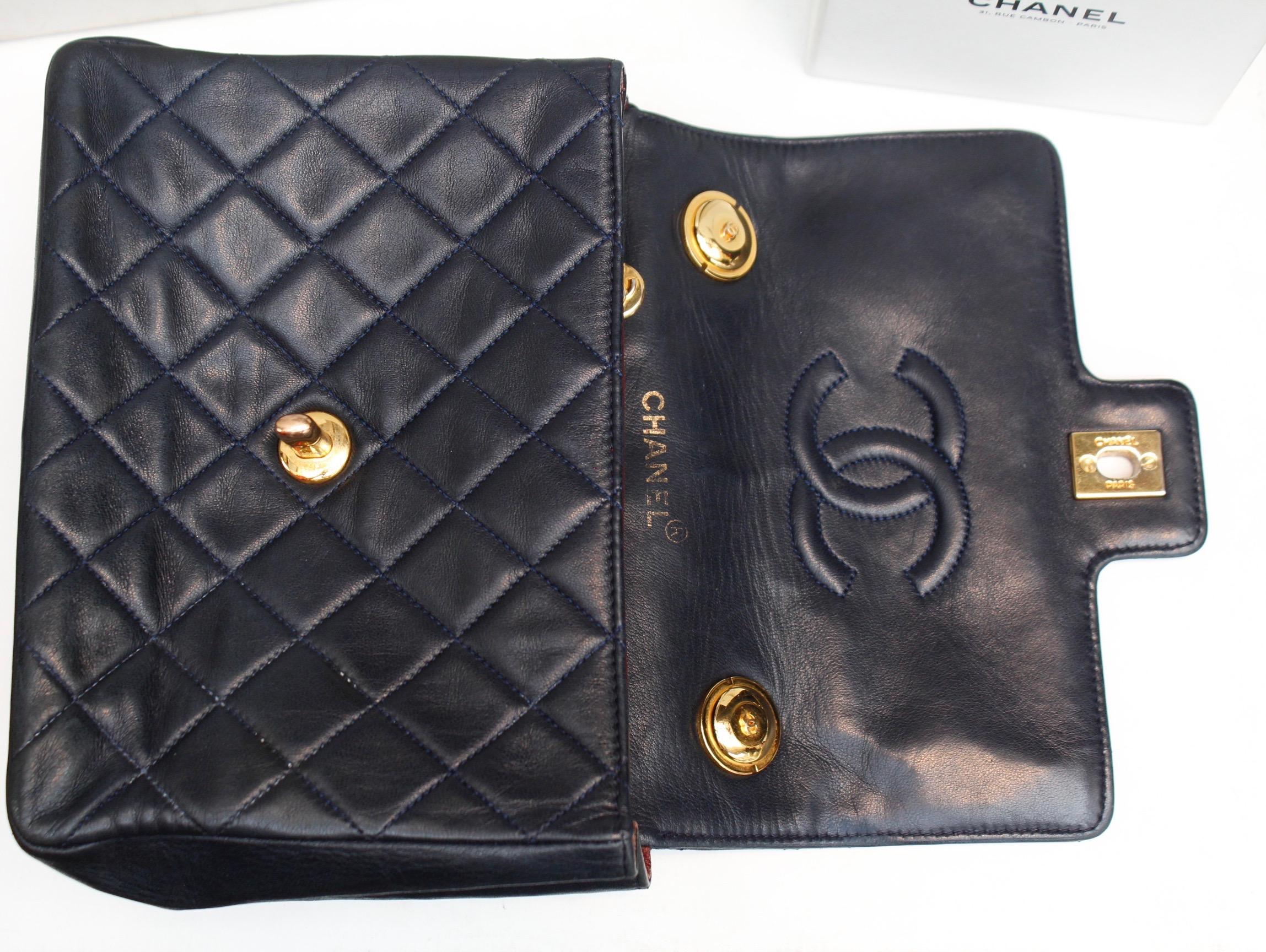 Chanel charming midnight blue quilted leather bag For Sale 3