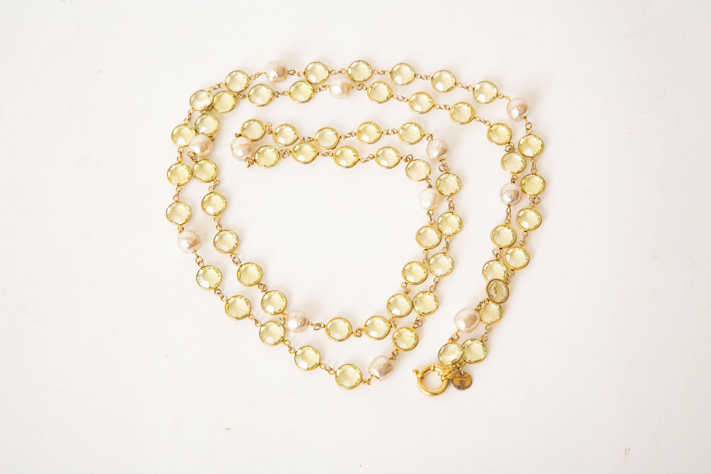 Vintage Chanel Chartreuse Beveled Crystals And Faux Pearl Sautoir Wrap Necklace 6