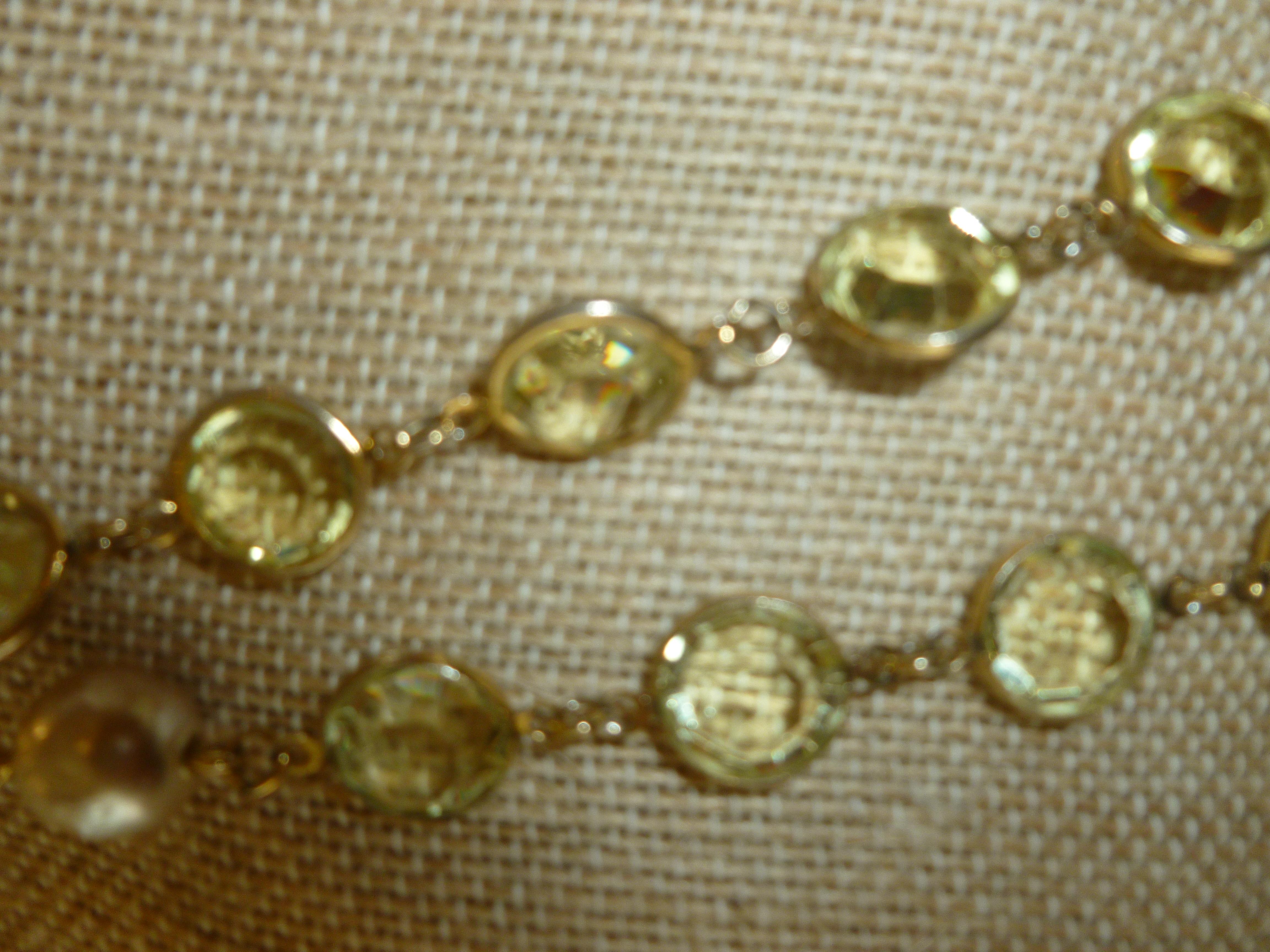 Vintage Chanel Chartreuse Beveled Crystals And Faux Pearl Sautoir Wrap Necklace 10