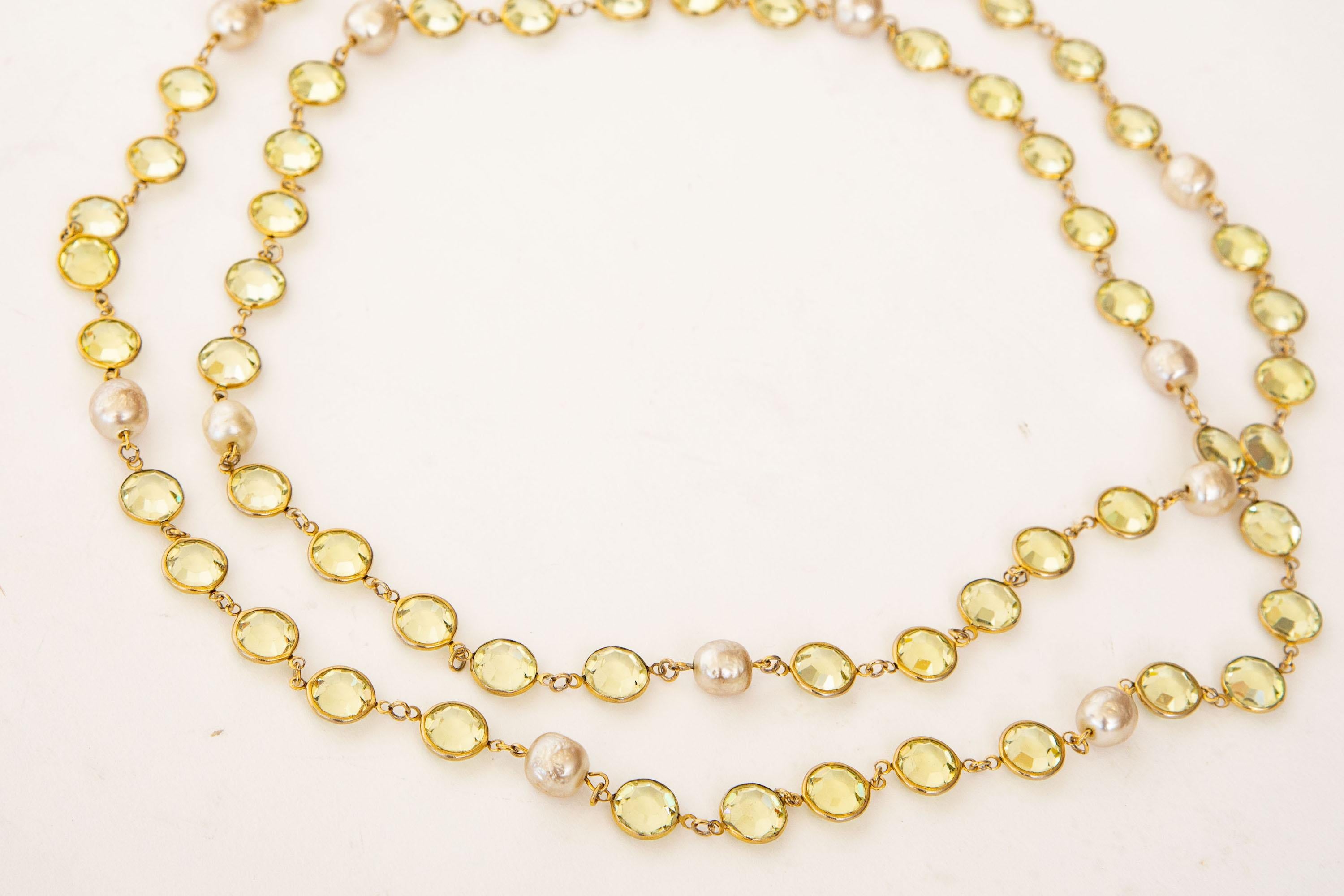 Crisscut Vintage Chanel Chartreuse Beveled Crystals And Faux Pearl Sautoir Wrap Necklace