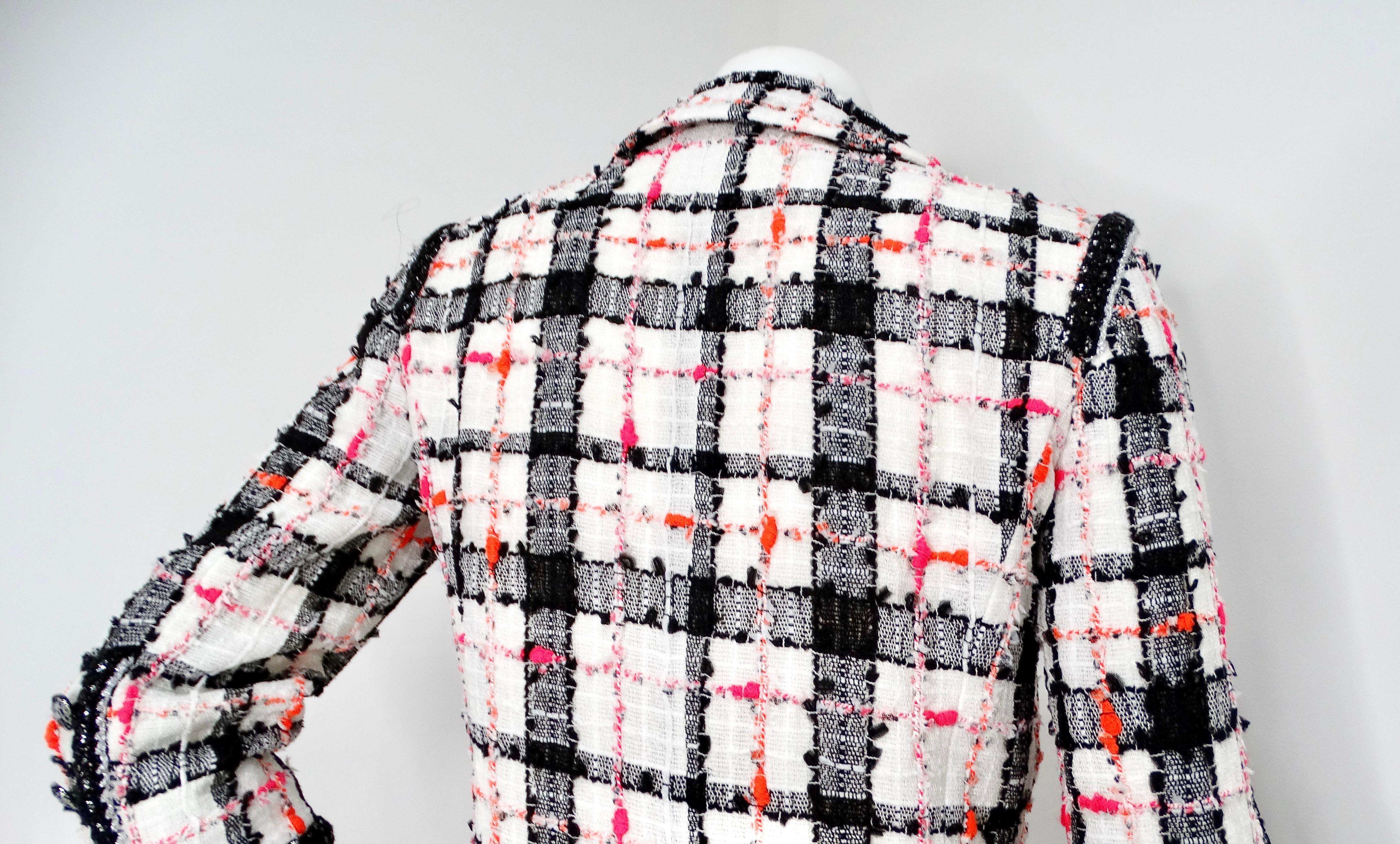 Chanel Giacca doppiopetto a scacchi in bouclè di tweed Tumpsuit 2020 in vendita 3