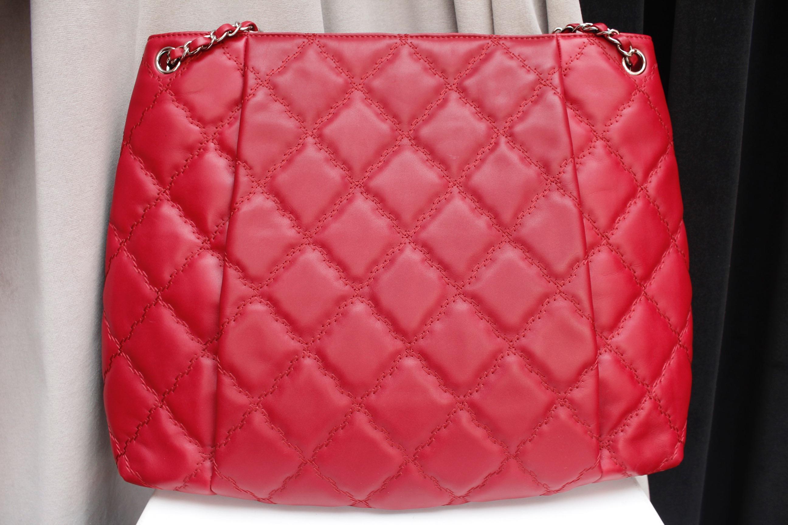 Red Chanel cherry red quilted leather tote bag, 2010’s For Sale
