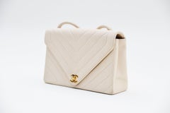 Chanel Chevron CC Ivory quilted shoulderbag Vintage