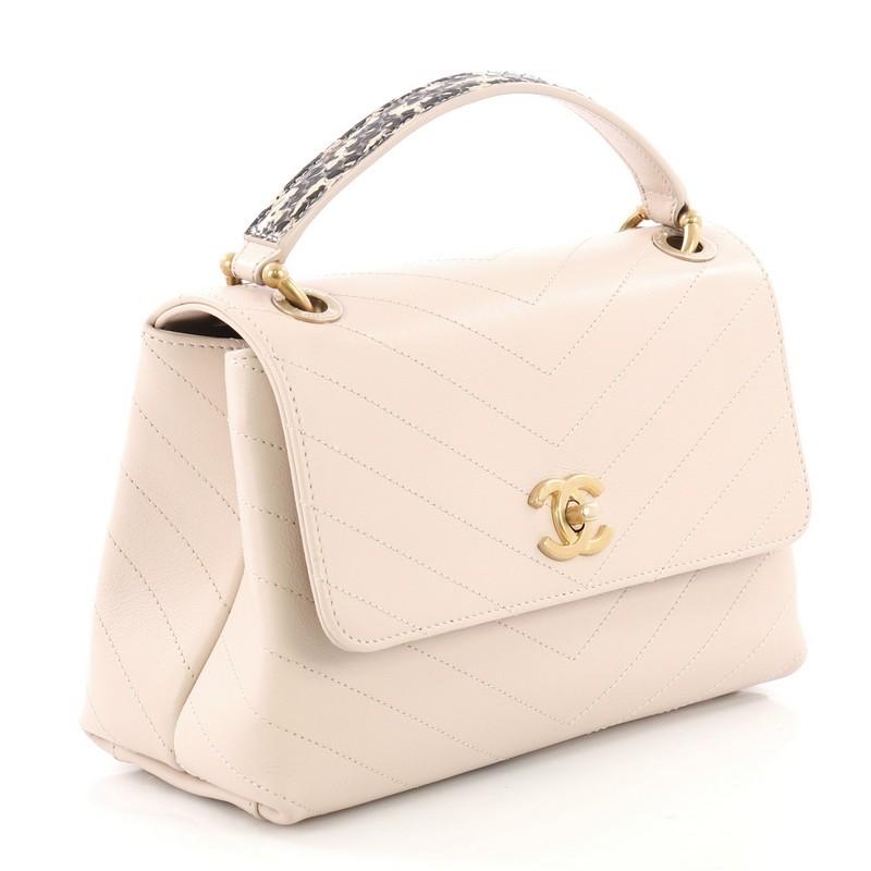 chanel chevron chic bag