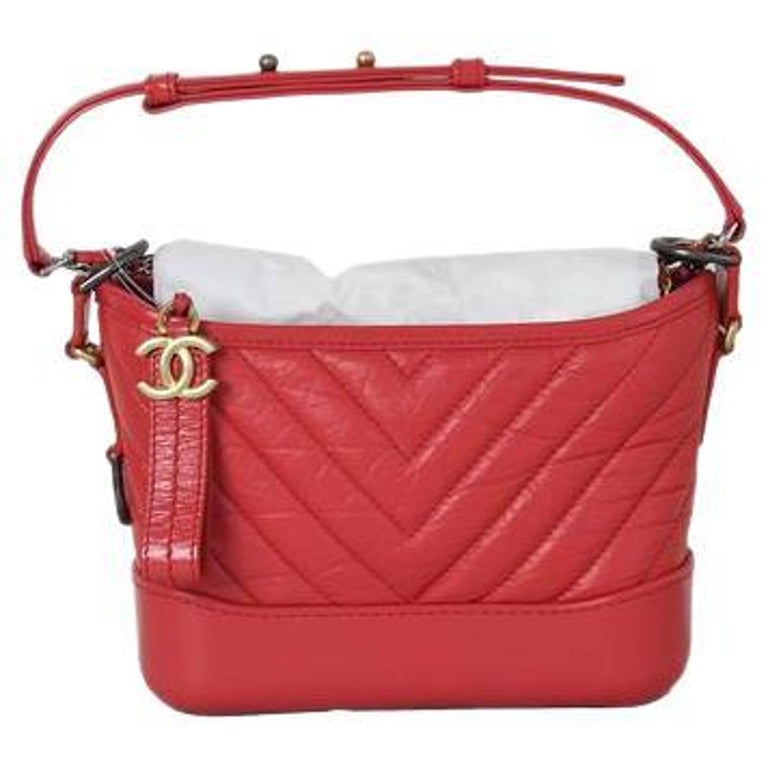 Chanel Chevron Gabrielle Hobo Tasche Rot im Angebot bei 1stDibs