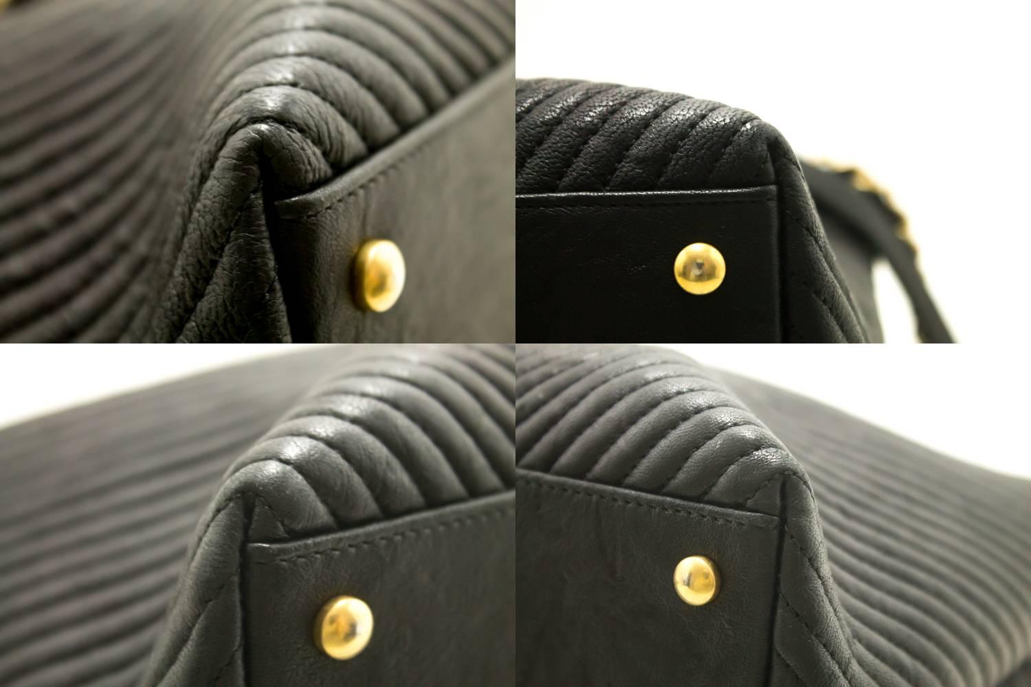 Chanel Chevron V-Stitch Chain Black Large Quilted Shoulder Bag  2