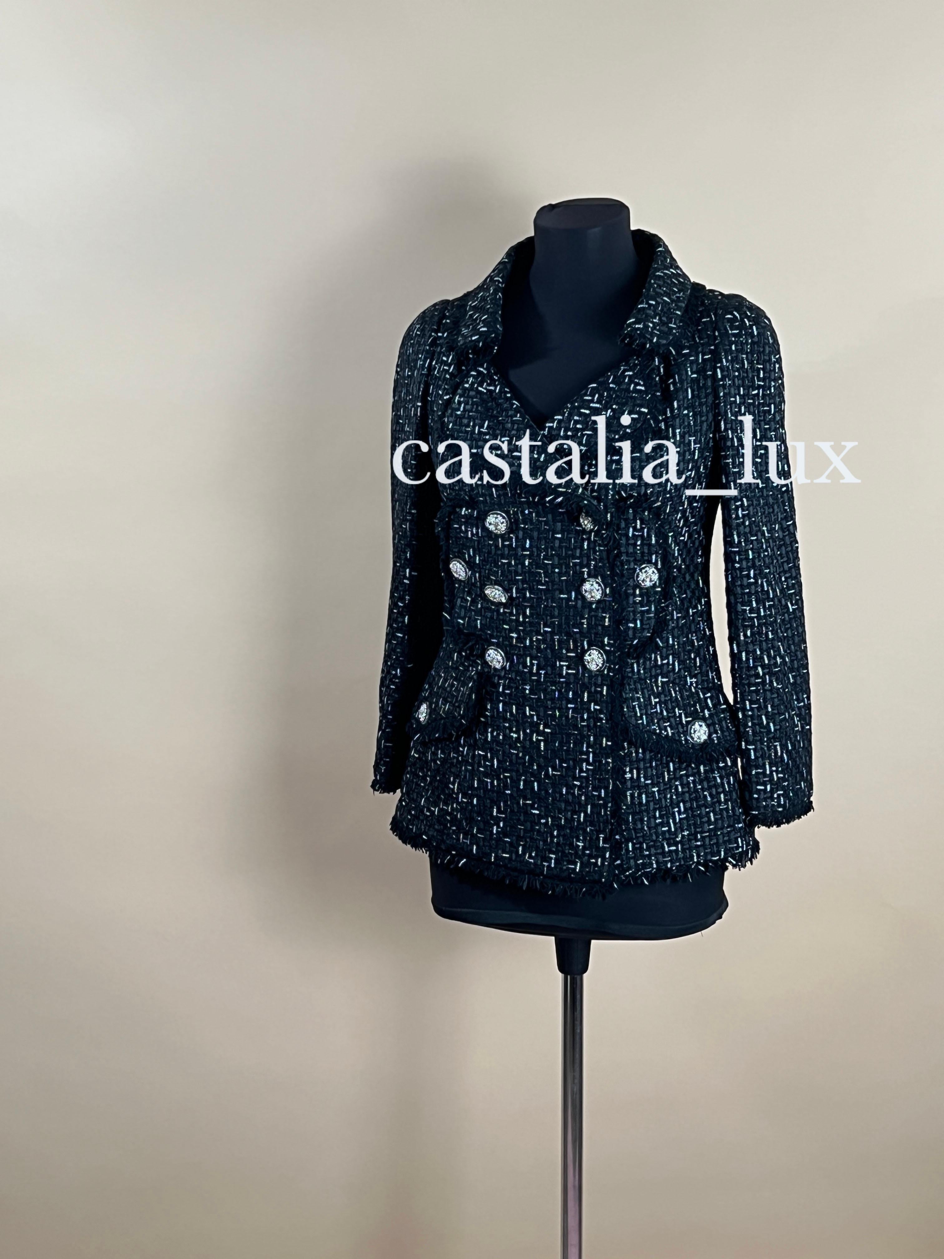 Veste en tweed Chiara Ferragni à ruban avec logo Chanel 12