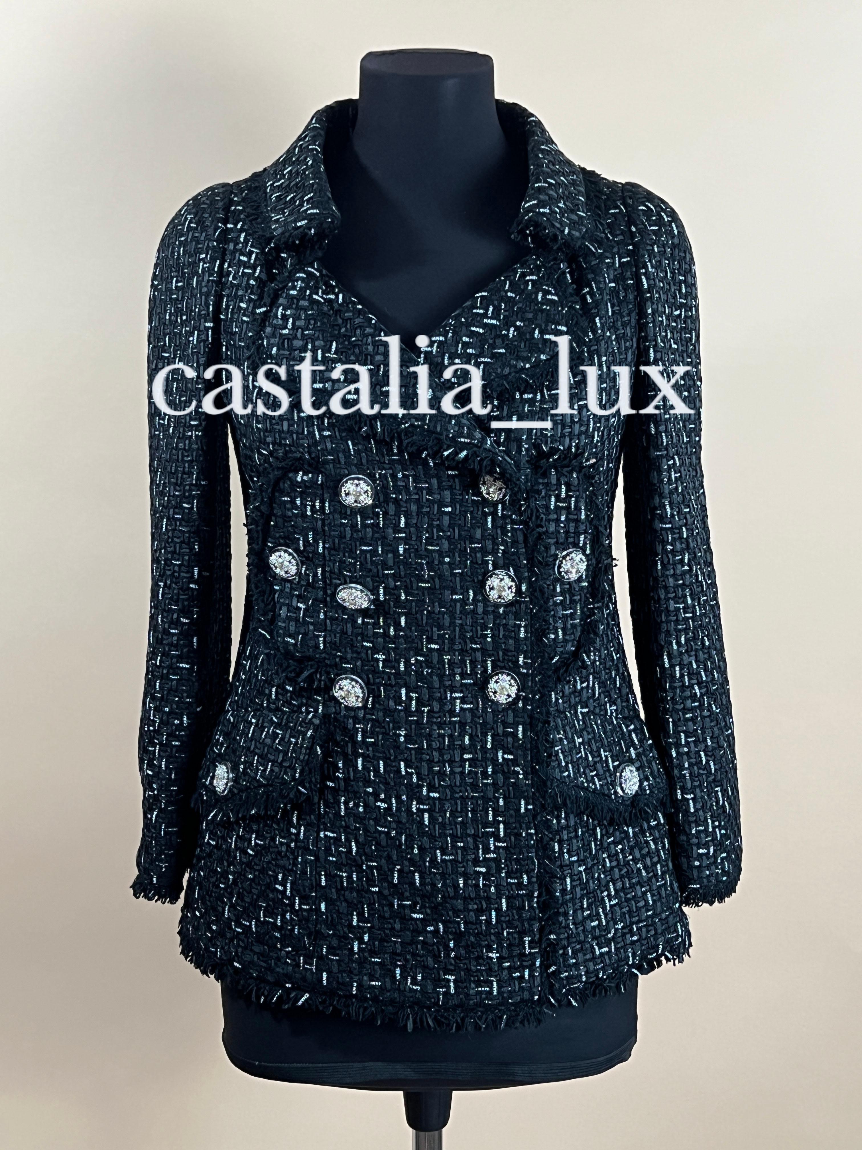 Veste en tweed Chiara Ferragni à ruban avec logo Chanel 4