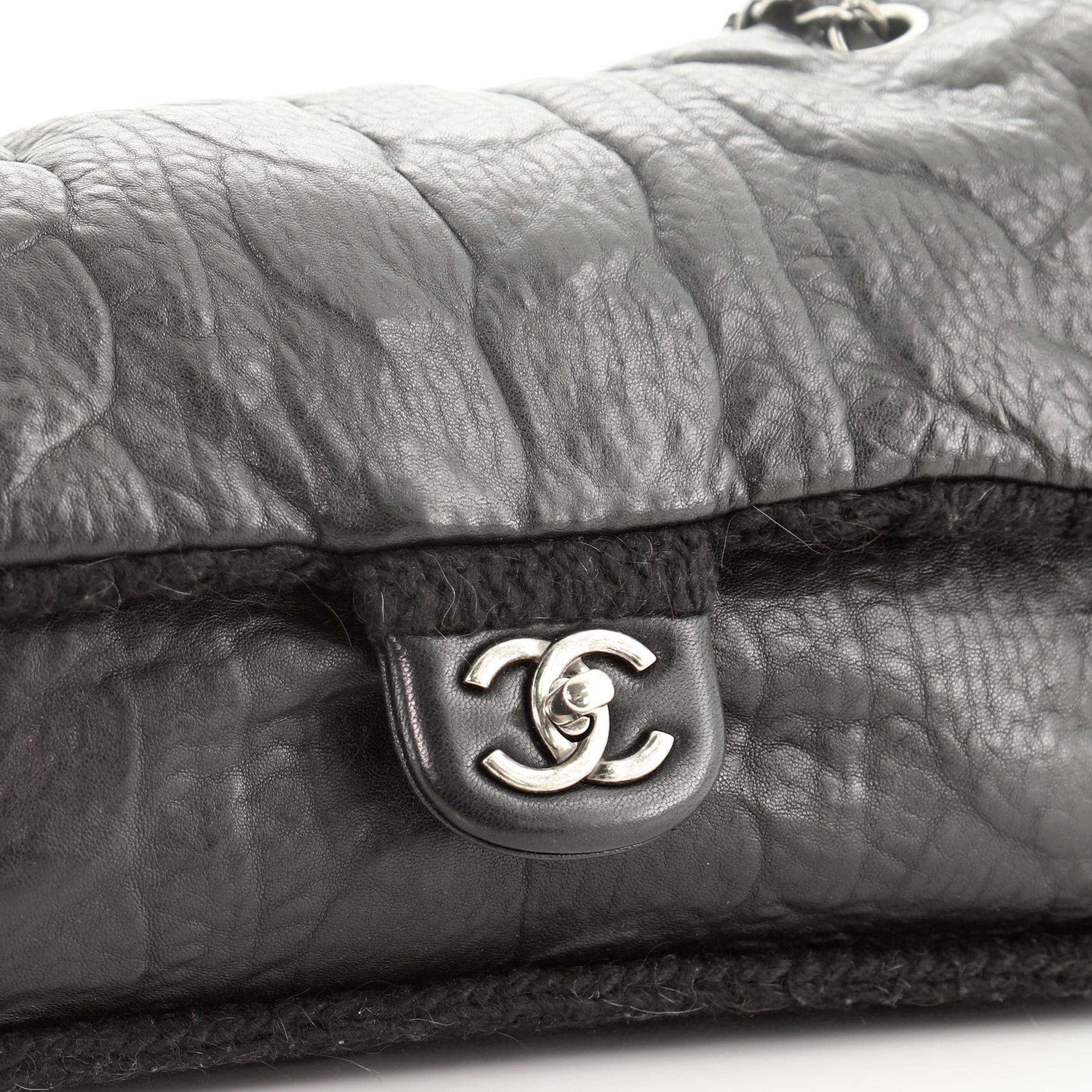 Women's or Men's Chanel Chic Knit Flap Bag Sheepskin and Wool Small