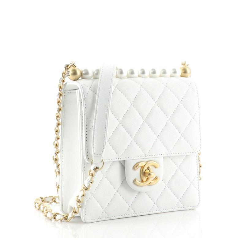 chanel mini chic pearl white