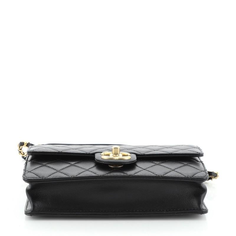 Chanel Chic Perlen Klappe Tasche gesteppt Lammfell klein für Damen oder Herren