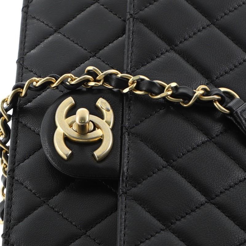 Chanel Chic Perlen Klappe Tasche gesteppt Lammfell klein 3