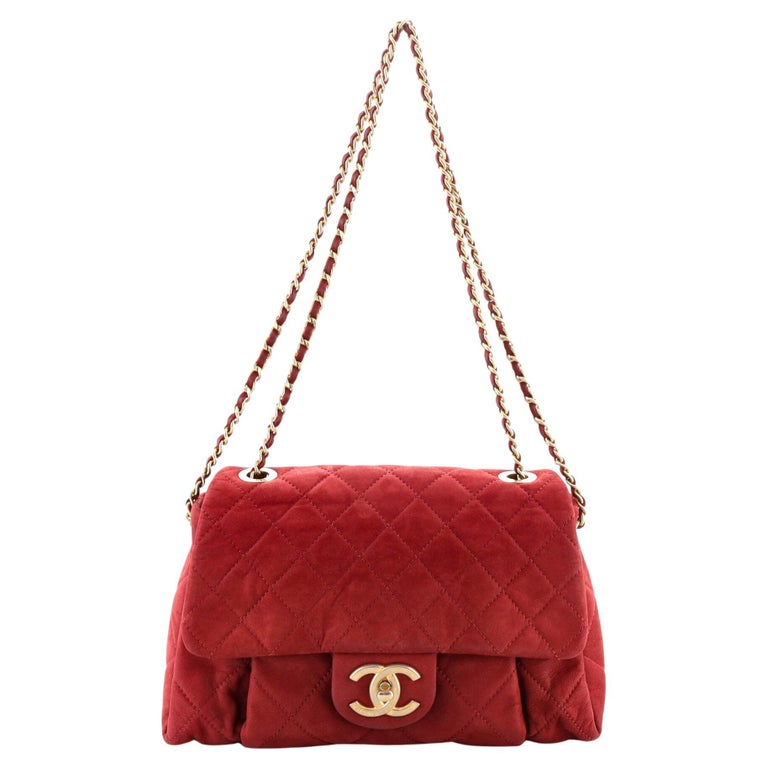 Chanel Chic Quilt Flap Bag Quilted Iridescent Calfskin Small at 1stDibs