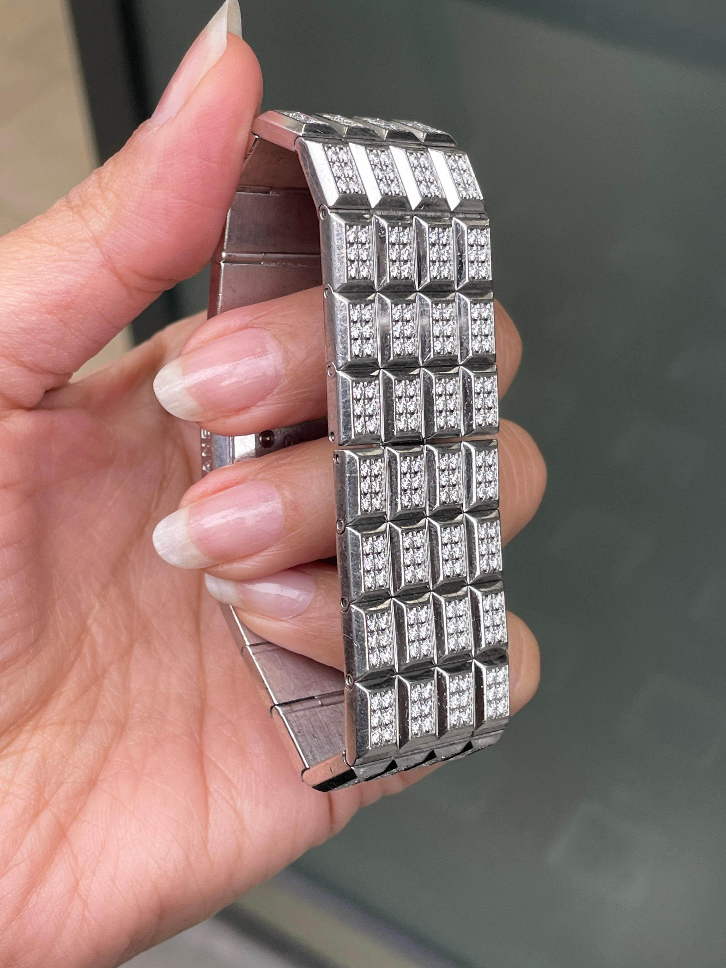 CHANEL Chocolat Diamond and 18 Carat White Gold Digital Watch Nº 14/19 For Sale 1