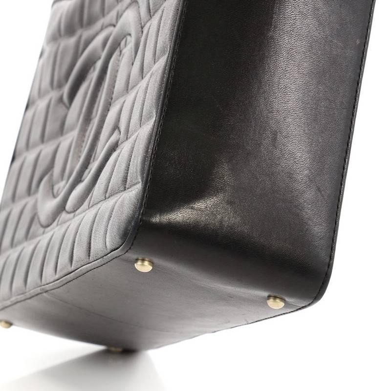 Black Chanel Chocolate Bar CC Shoulder Bag Quilted Leather Medium