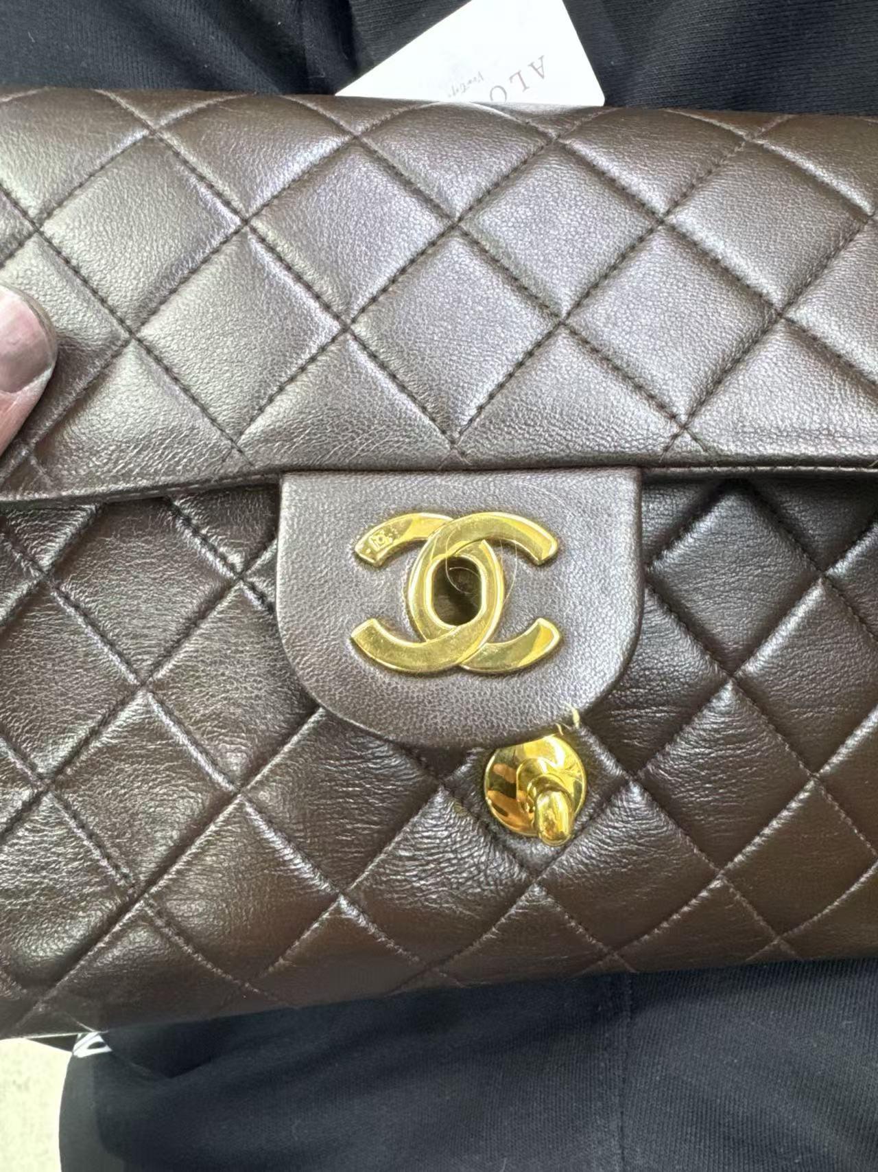 Chanel Chocolate Brown Lambskin Leather Shoulder Flap Blackpack Vintage Gold HW For Sale 14